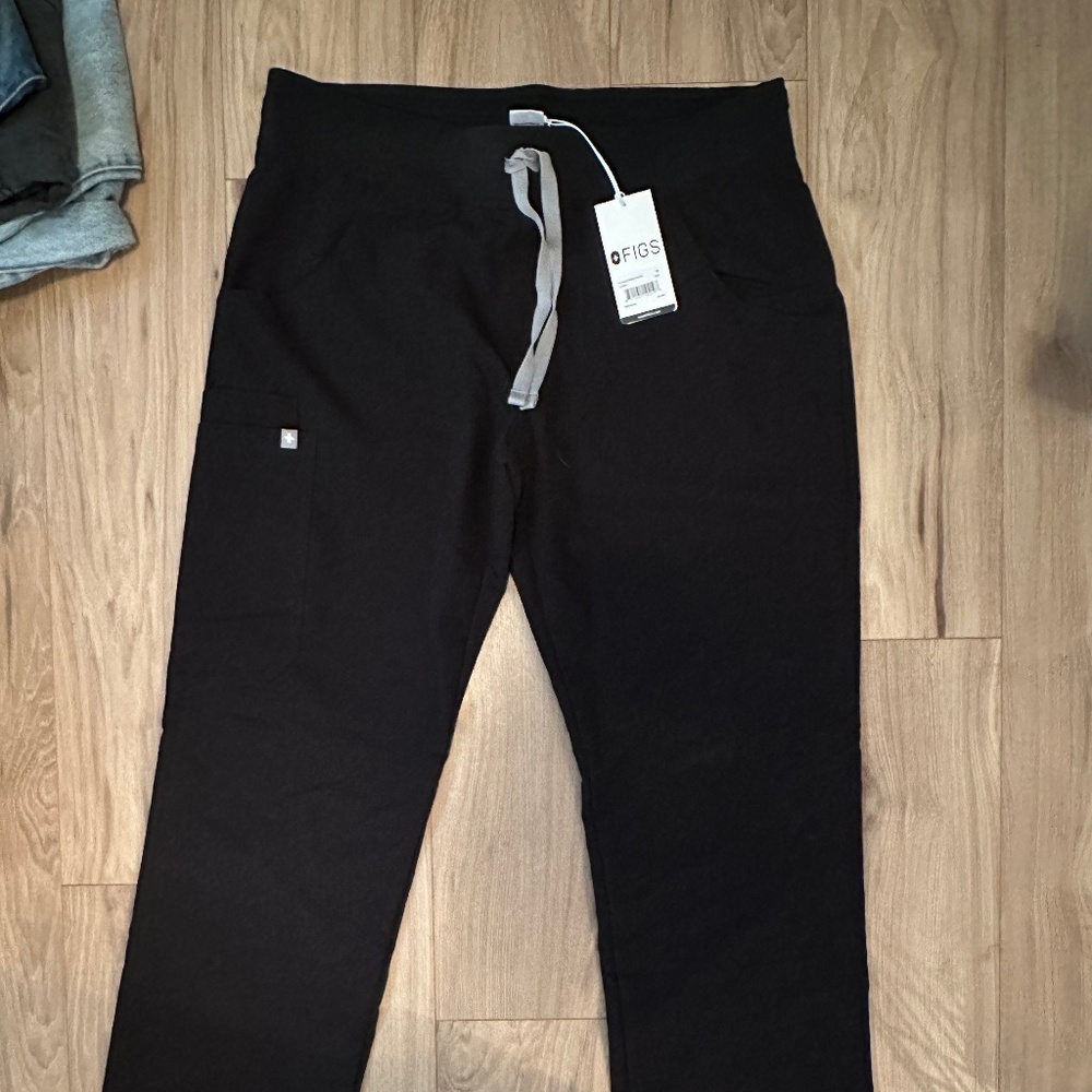 FIGS scrub pants